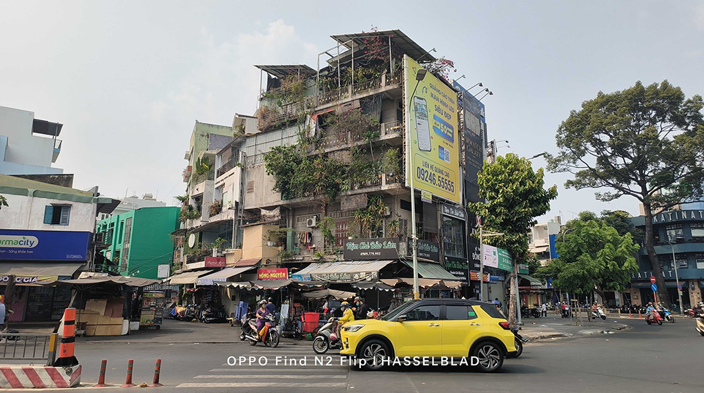 Ảnh chụp từ điện thoại - OPPO Find N2 Flip