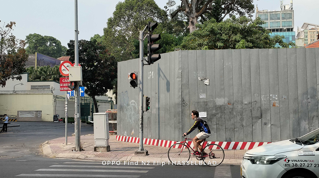 Ảnh chụp từ điện thoại - OPPO Find N2 Flip