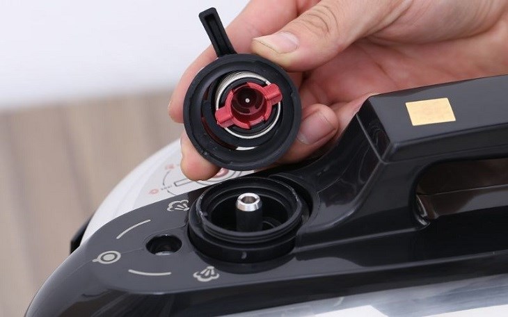 Kiểm tra van xả áp trước khi sử dụng Kiểm tra van xả áp trước khi sử dụng