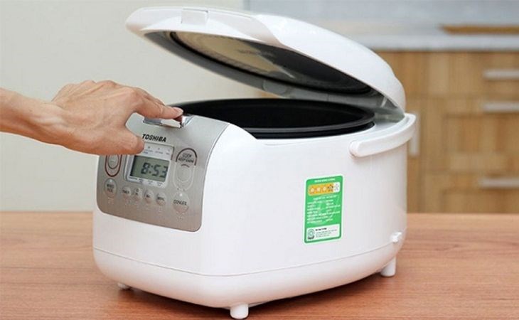 Nồi cơm nên được đặt trên mặt phẳng, đảm bảo an toàn trong quá trình nấu Nồi cơm nên được đặt trên mặt phẳng, đảm bảo an toàn trong quá trình nấu