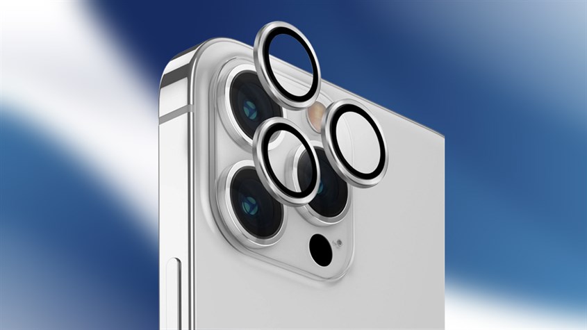 Miếng dán camera iPhone 15 OPTIX ALUMINIUM UNIQ được hoàn thiện từ chất liệu kính cường lực cứng cáp