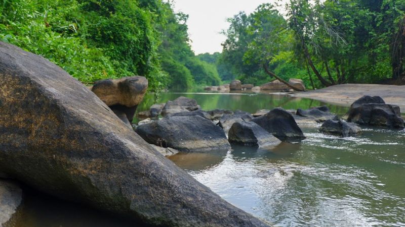 Khu du lịch Suối Rạc (Tà Lách)