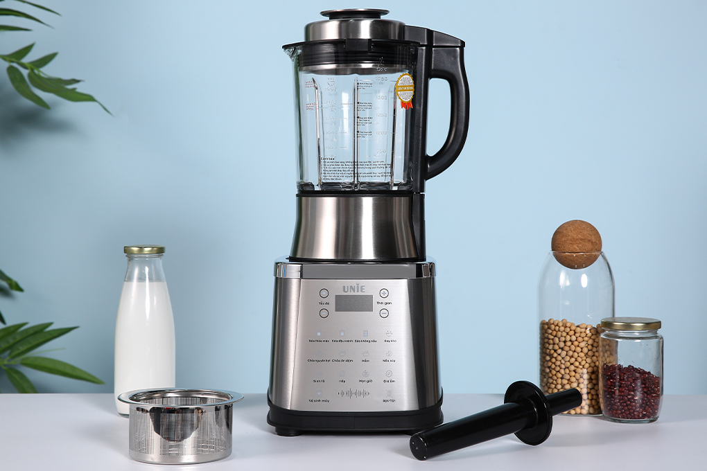 Máy làm sữa hạt Unie V8S được trang bị bảng điều khiển cảm ứng có hỗ trợ tiếng Việt vô cùng tiện lợi và hiện đại