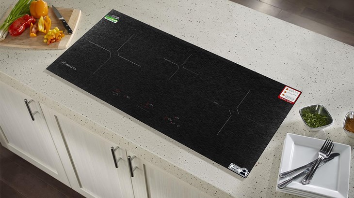 Bếp từ 3 vùng nấu lắp âm Malloca MH-03IS được lắp ráp theo tiểu chuẩn Châu Âu cùng linh kiện sản xuất tại Tây Ban Nha, đảm bảo chất lượng cho sản phẩm được bền bỉ