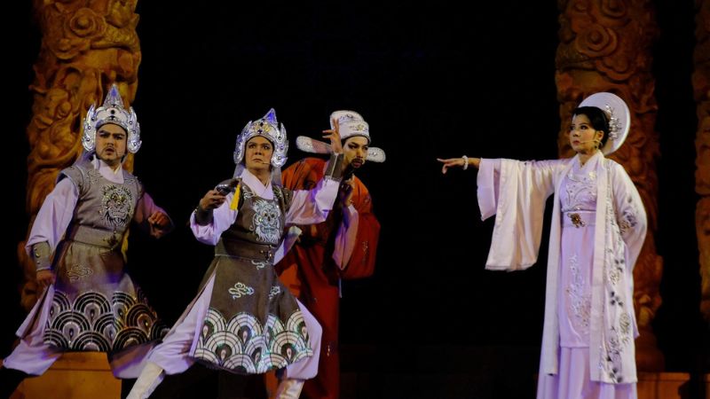 Khung cảnh Sân Khấu Ca Nhạc Thành Lộc