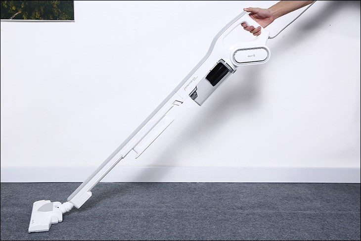 Đầu hút bàn chải của sản phẩm có kích thước nhỏ nên cần tốn nhiều thời gian để hút sạch ở không gian rộng