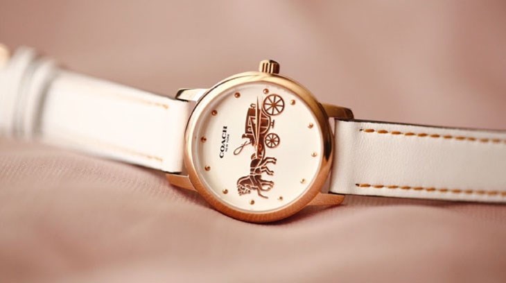 Đồng hồ Coach có mức giá chỉ ở phân khúc tầm trung