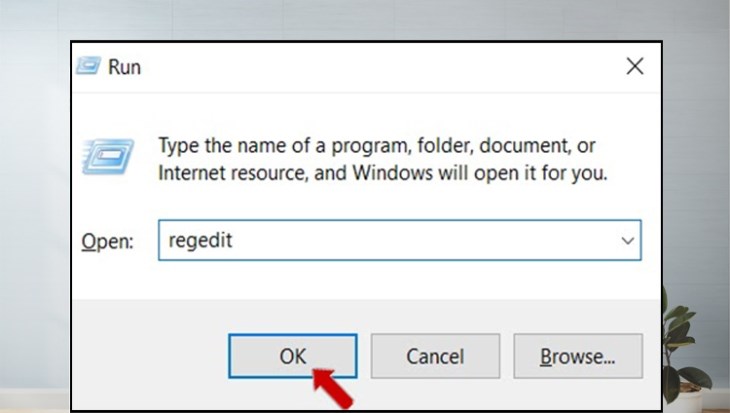 Bạn hập regedit trong hộp thoại Run Bạn nhập regedit trong hộp thoại Run