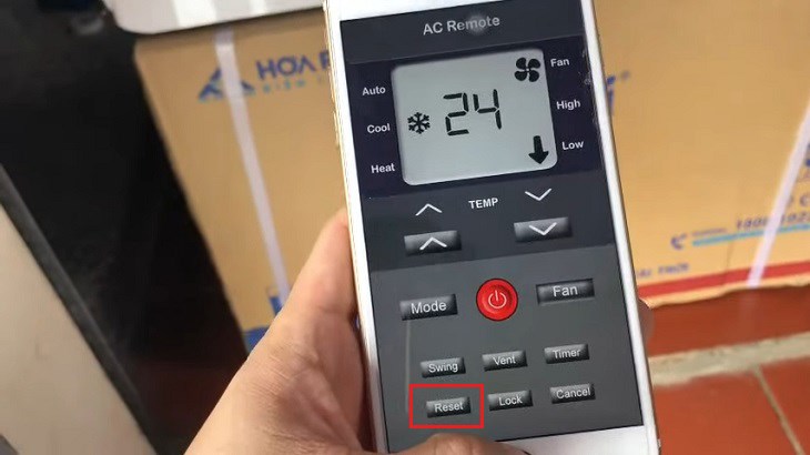 Nút reset trên điều khiển điều hòa bị kẹt làm điều hòa Funiki báo lỗi FC Nút reset trên điều khiển điều hòa bị kẹt làm điều hòa Funiki báo lỗi FC