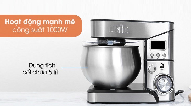Máy nhồi bột đánh trứng Unie EM2 có công suất lên tới 1000W, giúp trộn thực phẩm một cách nhanh chóng