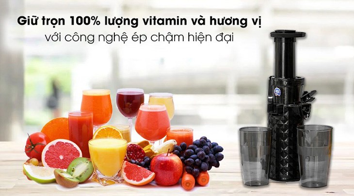 Công nghệ ép chậm của máy giúp giữ nguyên dưỡng chất có trong các loại rau củ, hoa quả