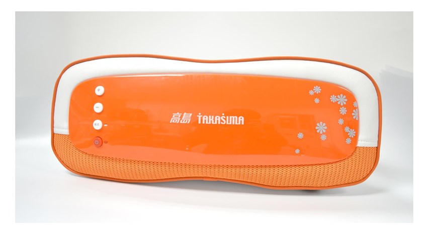 Máy massage bụng Takasima sở hữu màu sắc cam trắng nổi bật, dễ nhận biết